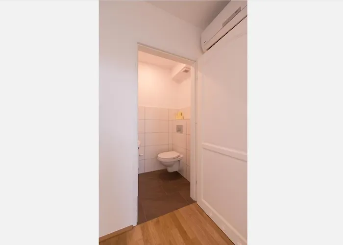 Sunny Penthouse L T44